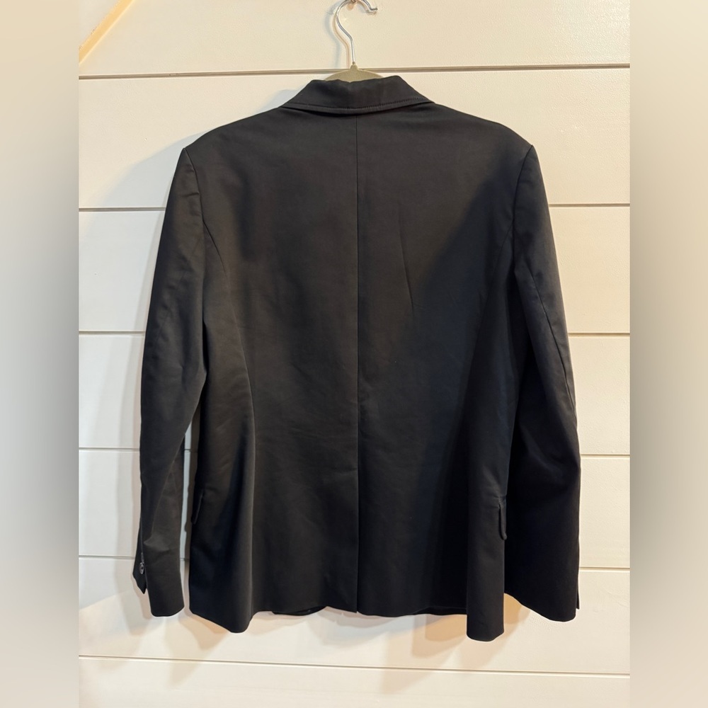 J. Crew Women's Black Blazer
Size 6 - Picture 2 of 6